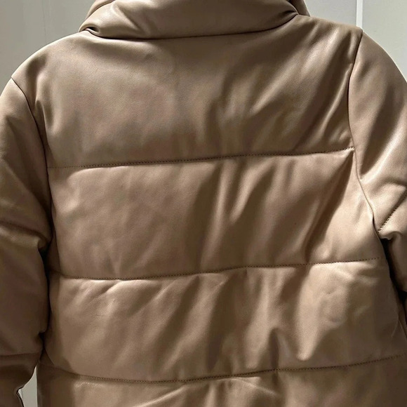 Abercrombie and fitch mini  puffer jacket - Picture 7 of 7